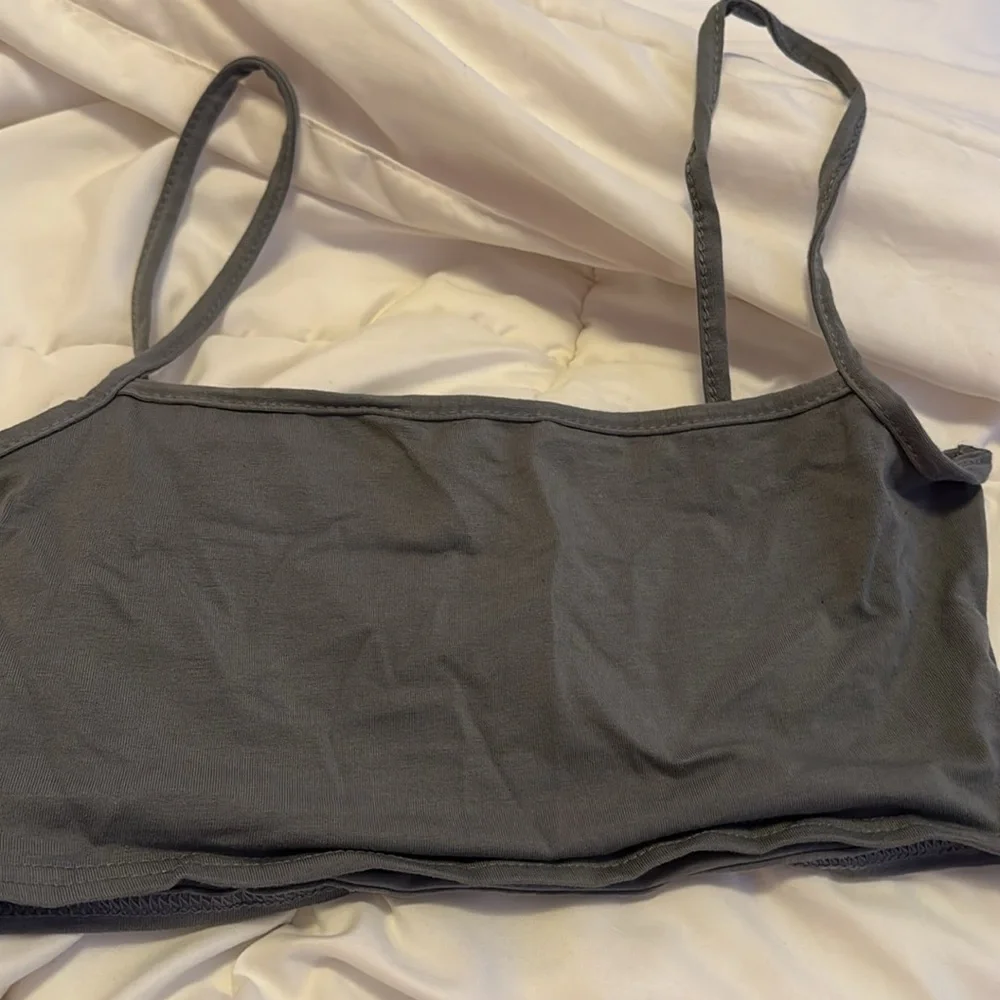 PrettyLittleThing CHARCOAL GREY JERSEY SQUARE NECK CROP TOP Size 4 - Picture 2 of 4